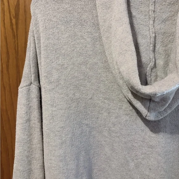 American Eagle Outfitters Light Gray Hooded Sweater - Picture 3 of 4